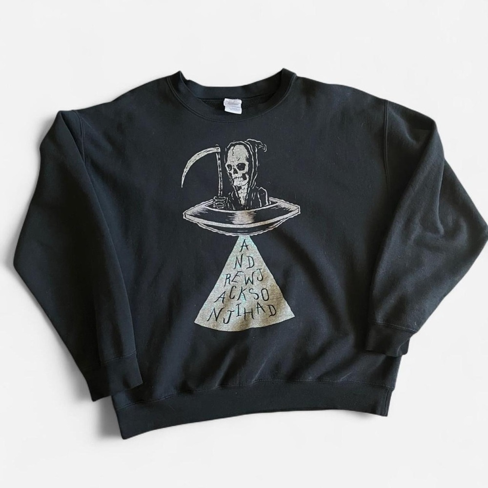 AJJ Black crewneck sweatshirt